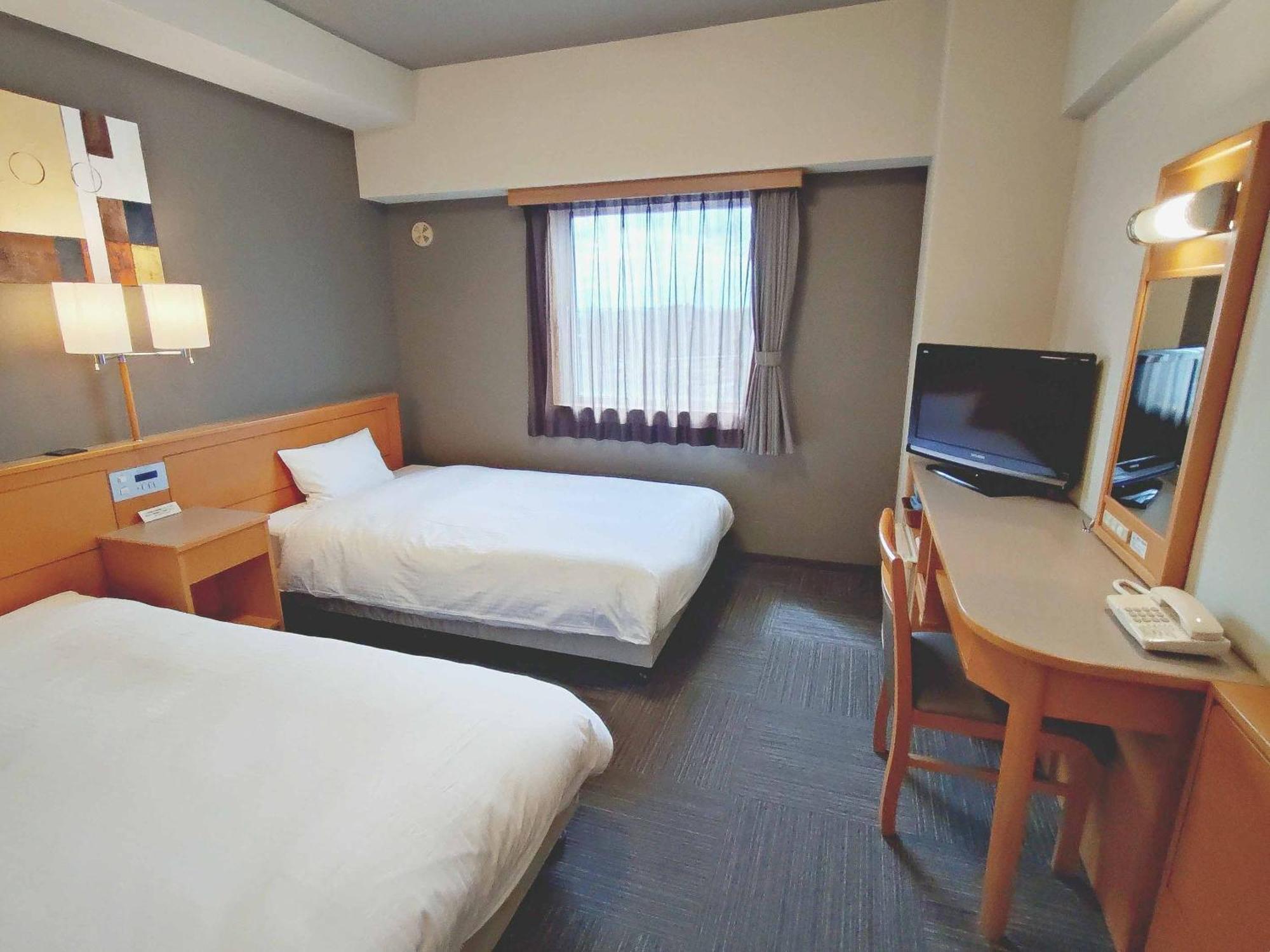 Hotel Route-Inn Toyokawa Inter Exterior photo